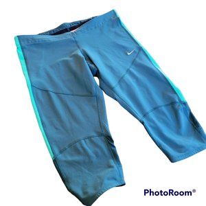 Nike Green Women's Dri-Fit Workout Active Gym Capri Leggings Size Large